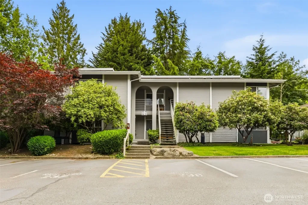 17211 NE 45th Street Redmond WA 98052