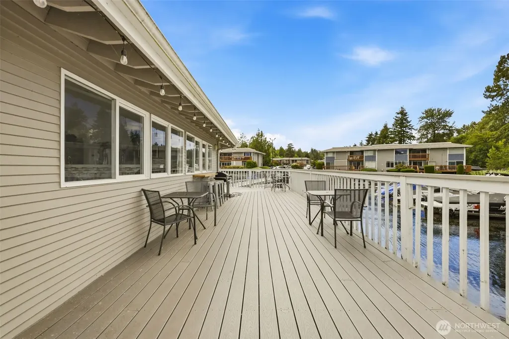 17211 NE 45th Street Redmond WA 98052