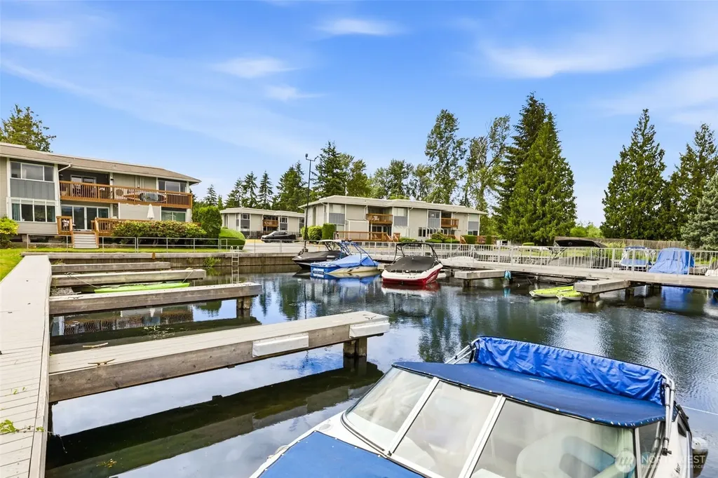17211 NE 45th Street Redmond WA 98052