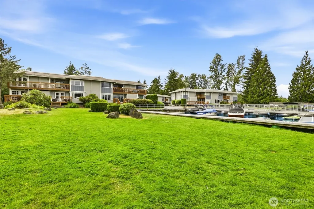 17211 NE 45th Street Redmond WA 98052