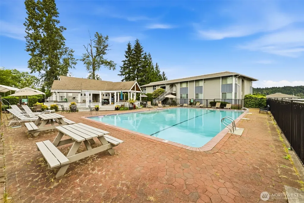 17211 NE 45th Street Redmond WA 98052