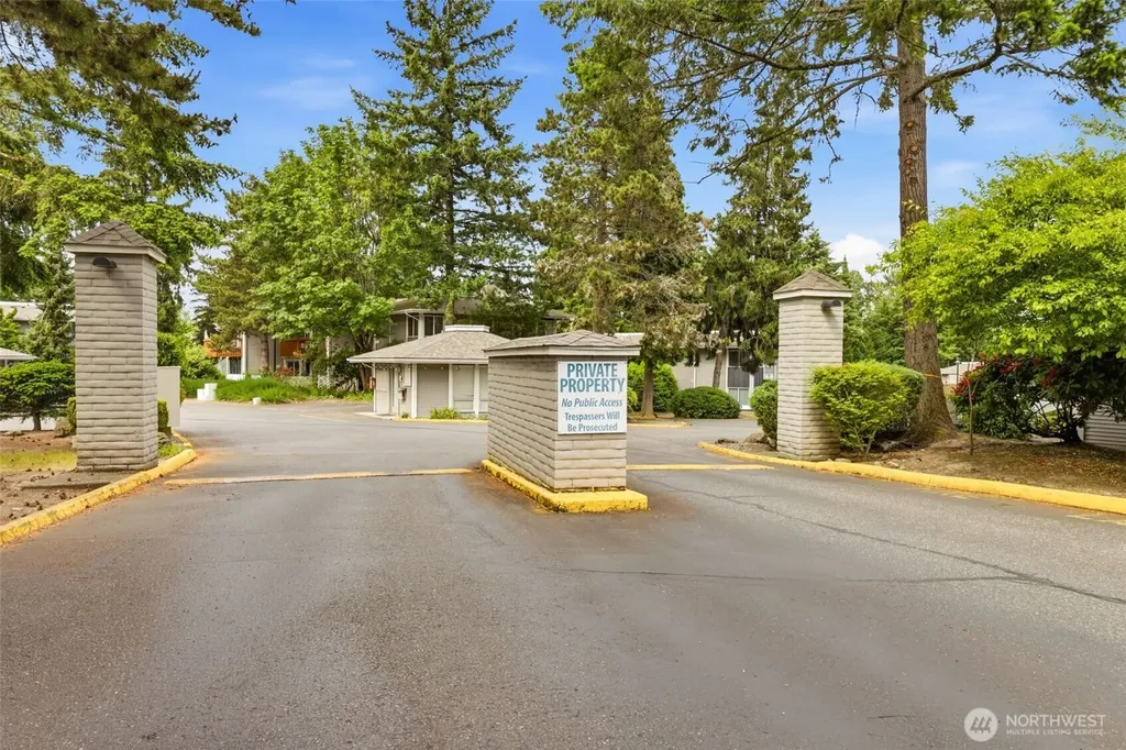17211 NE 45th Street Redmond WA 98052
