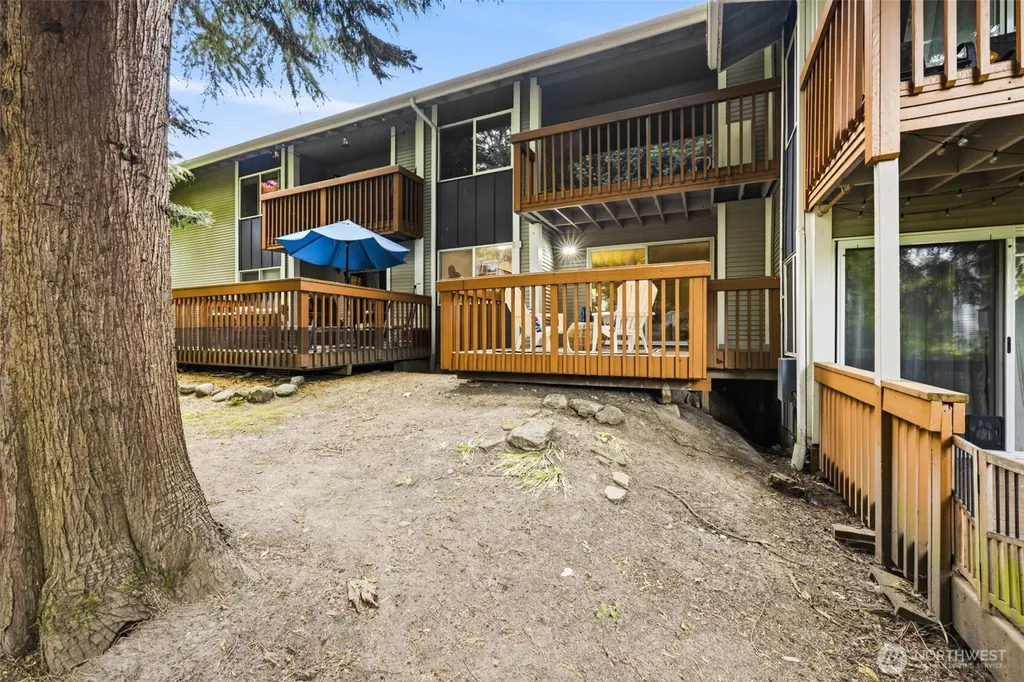 17211 NE 45th Street Redmond WA 98052