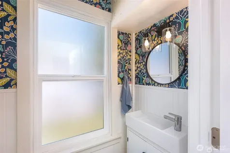 4900 Sequim Dungeness Way Sequim WA 98382