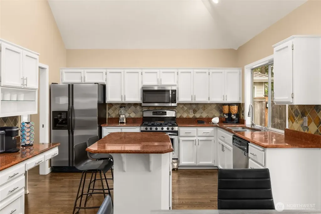 25444 SE 42nd Place Issaquah WA 98029