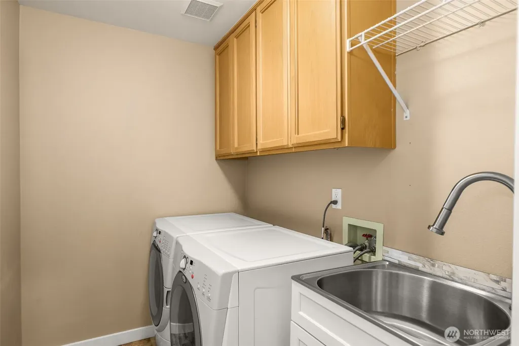 25444 SE 42nd Place Issaquah WA 98029
