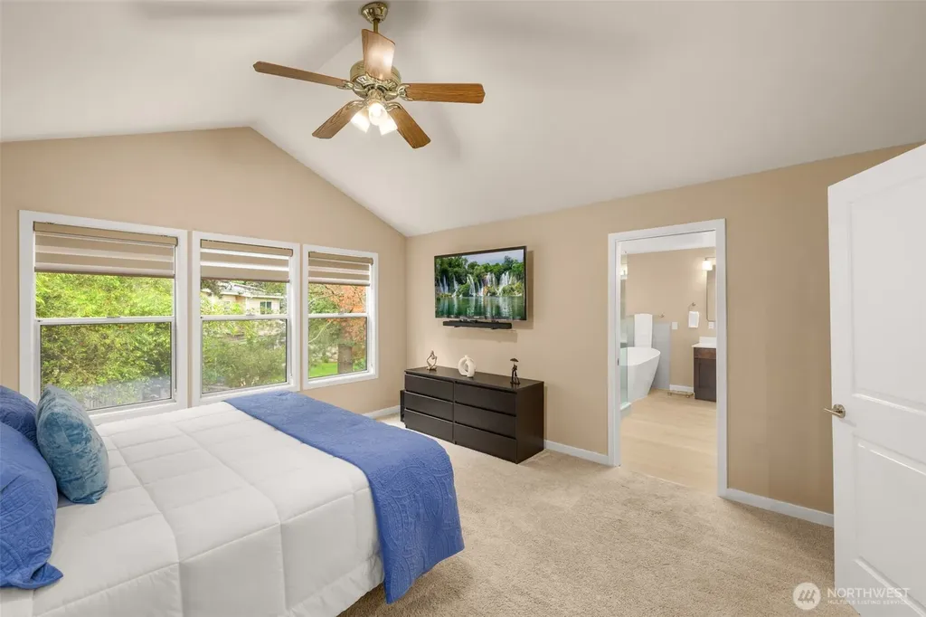25444 SE 42nd Place Issaquah WA 98029