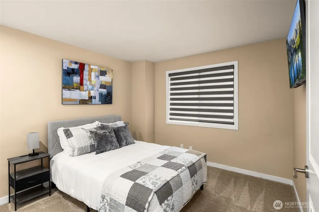 25444 SE 42nd Place Issaquah WA 98029
