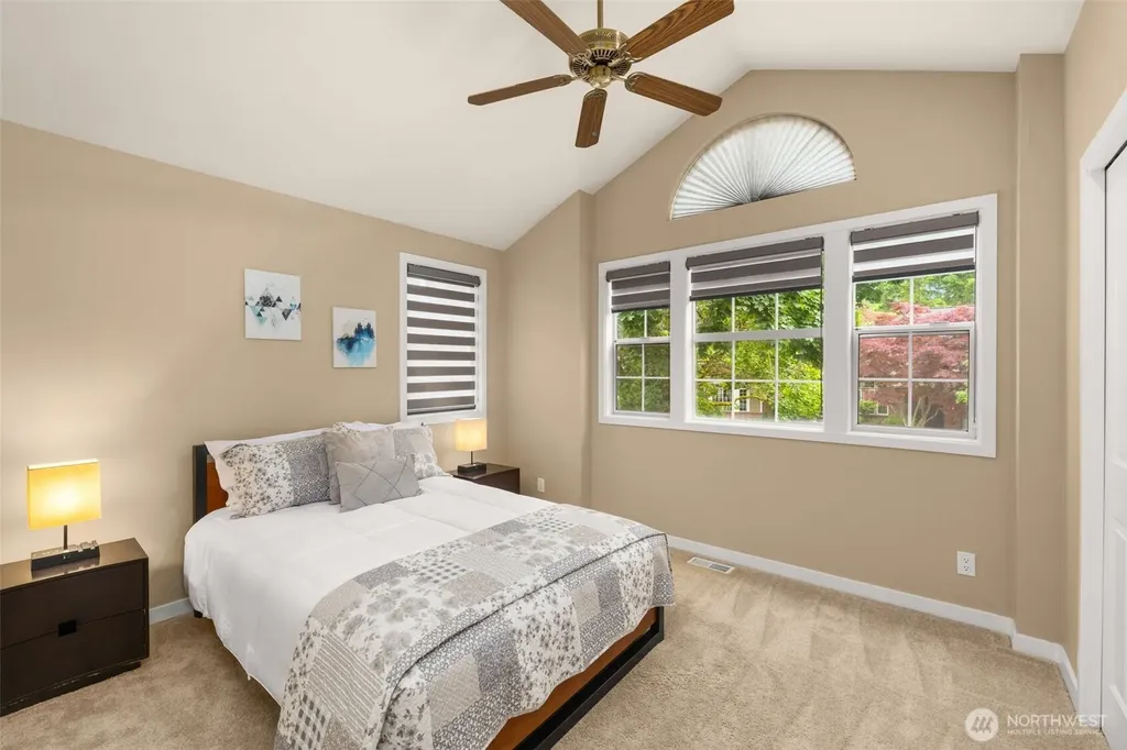 25444 SE 42nd Place Issaquah WA 98029