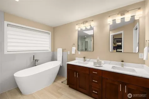 25444 SE 42nd Place Issaquah WA 98029