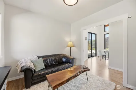 88 Cowboy Road Methow WA 98846