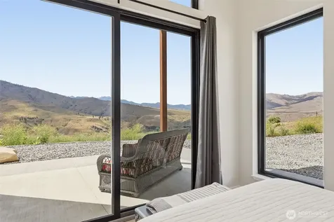 88 Cowboy Road Methow WA 98846