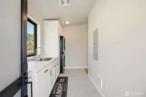 88 Cowboy Road Methow WA 98846