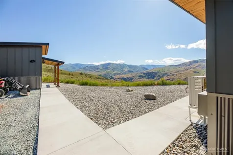 88 Cowboy Road Methow WA 98846