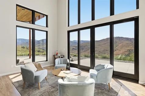 88 Cowboy Road Methow WA 98846