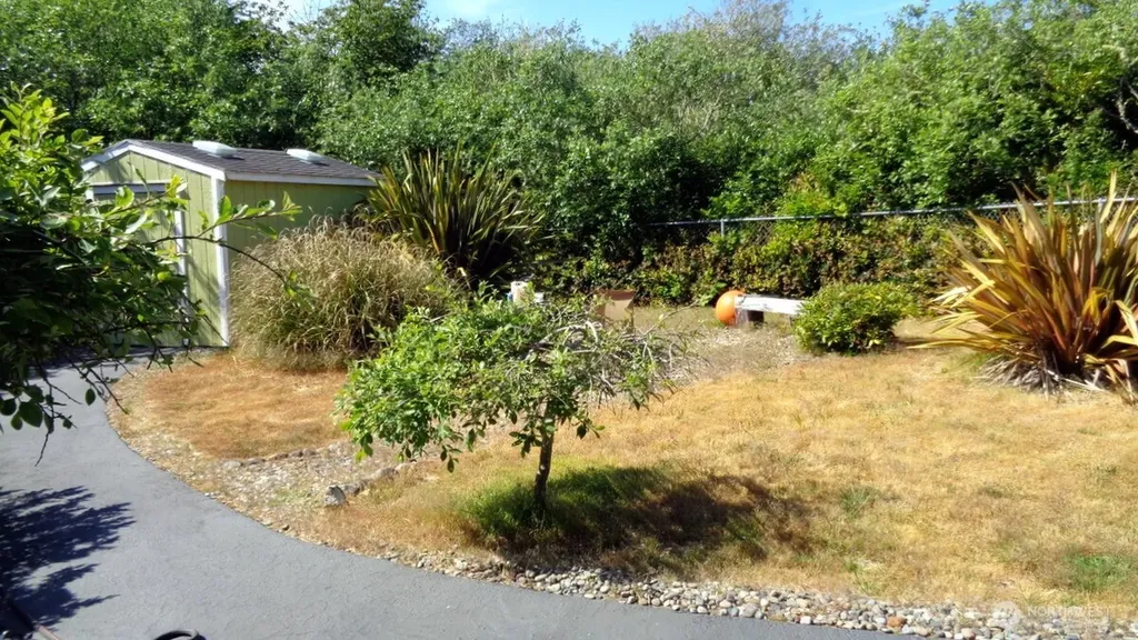 148 Wishkah Street SW Ocean Shores WA 98569
