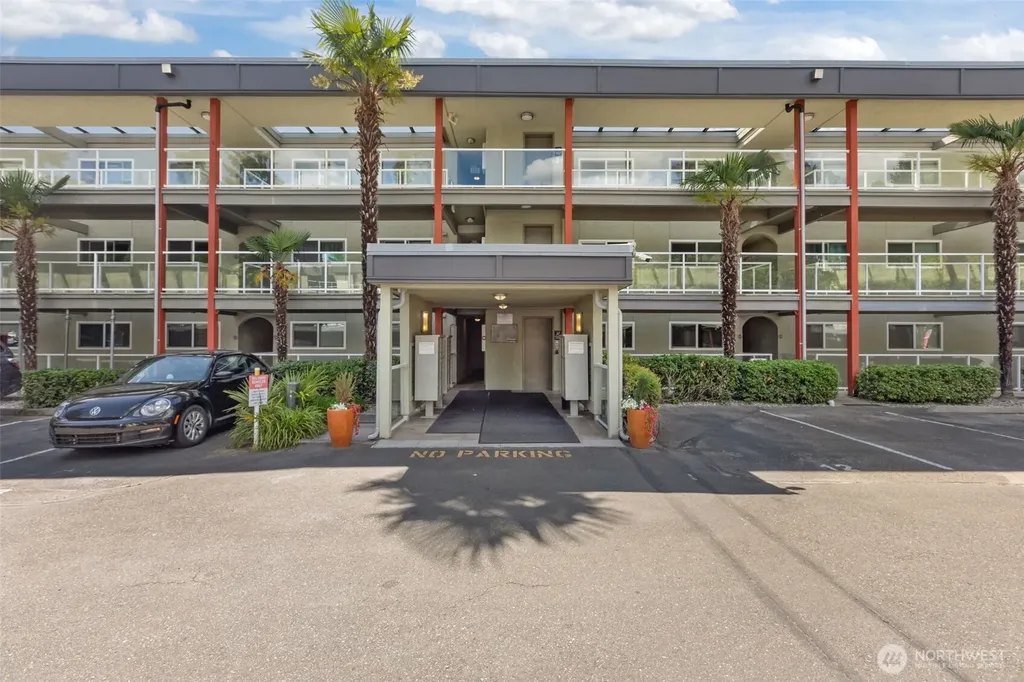701 122nd Avenue NE Bellevue WA 98005