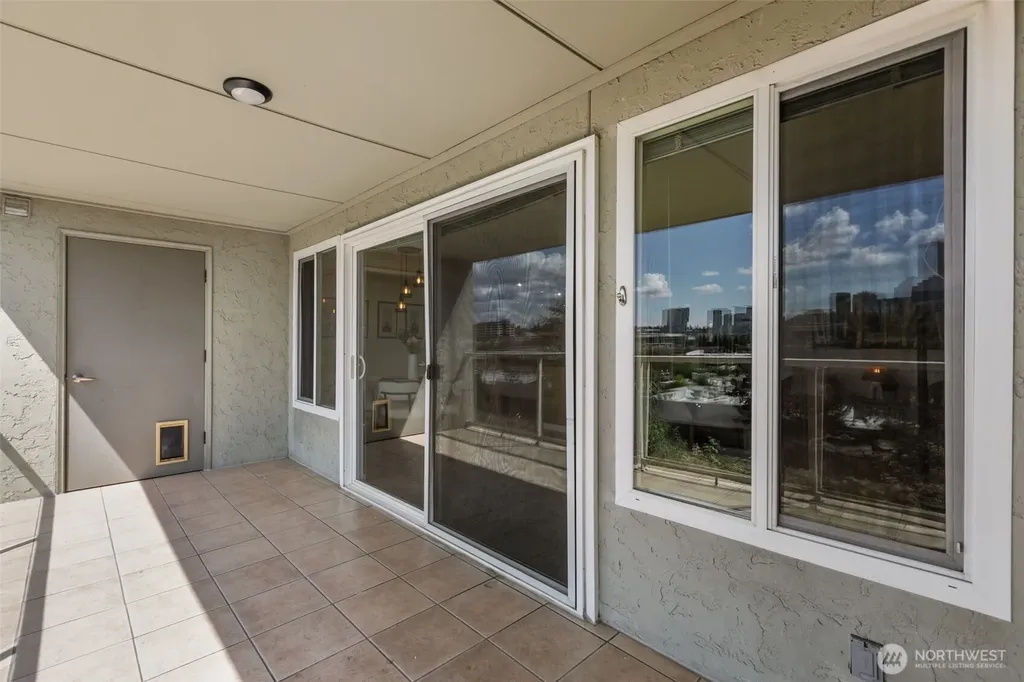 701 122nd Avenue NE Bellevue WA 98005