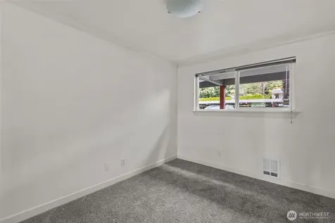 701 122nd Avenue NE Bellevue WA 98005