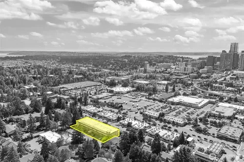 701 122nd Avenue NE Bellevue WA 98005