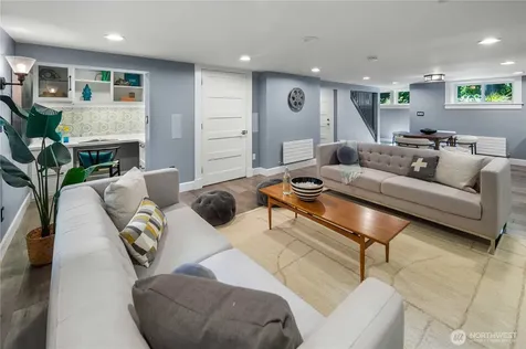 3033 27th Avenue W Seattle WA 98199