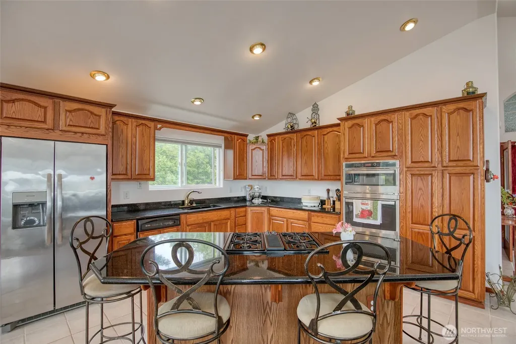 15 Diamond Drive Pacific Beach WA 98571