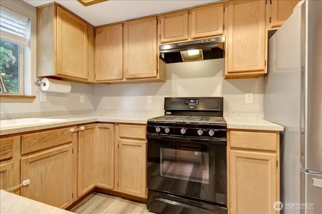 27236 Manor Place NW Stanwood WA 98292