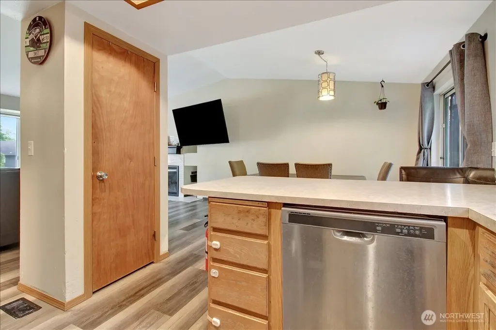 27236 Manor Place NW Stanwood WA 98292