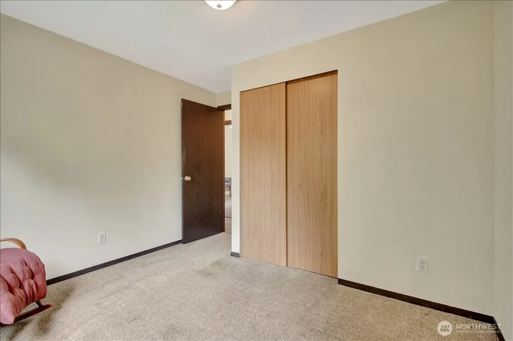 27236 Manor Place NW Stanwood WA 98292