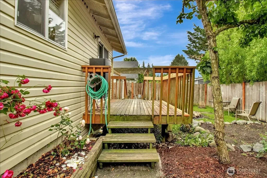 27236 Manor Place NW Stanwood WA 98292
