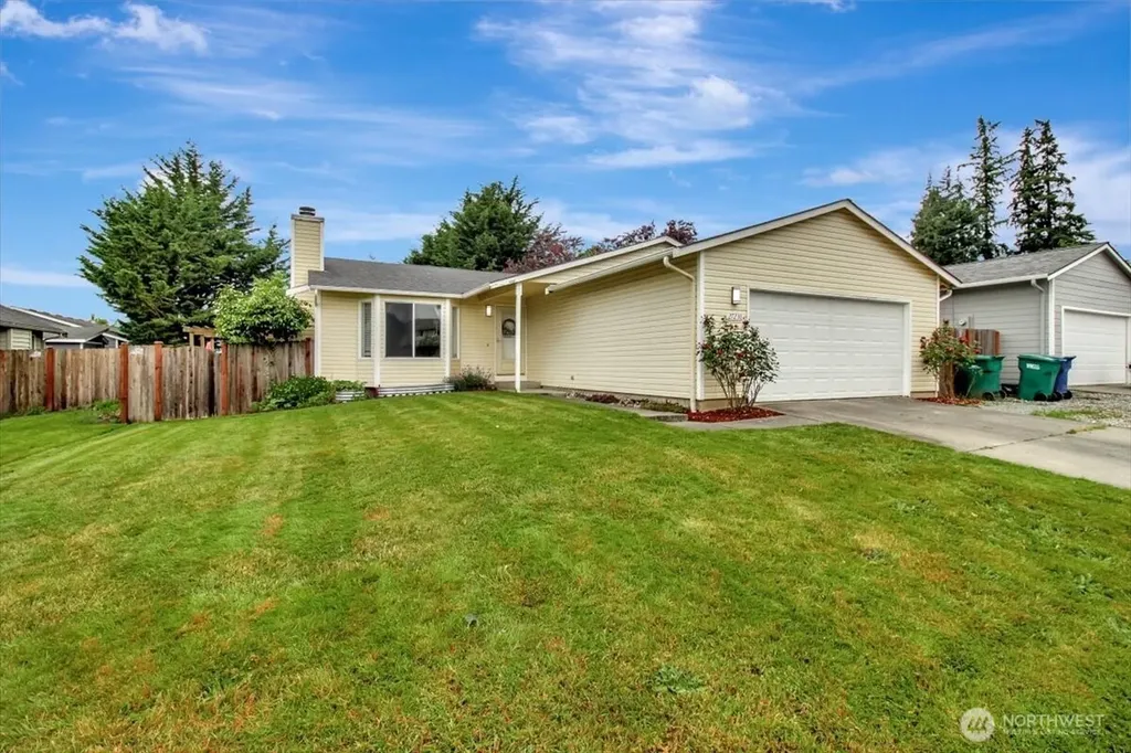27236 Manor Place NW Stanwood WA 98292