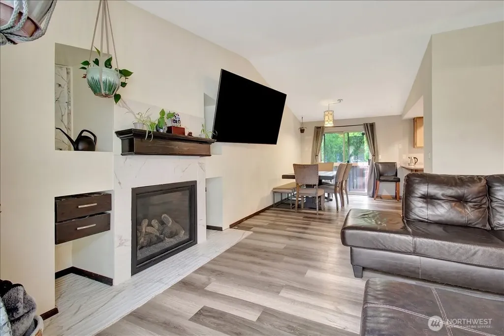 27236 Manor Place NW Stanwood WA 98292