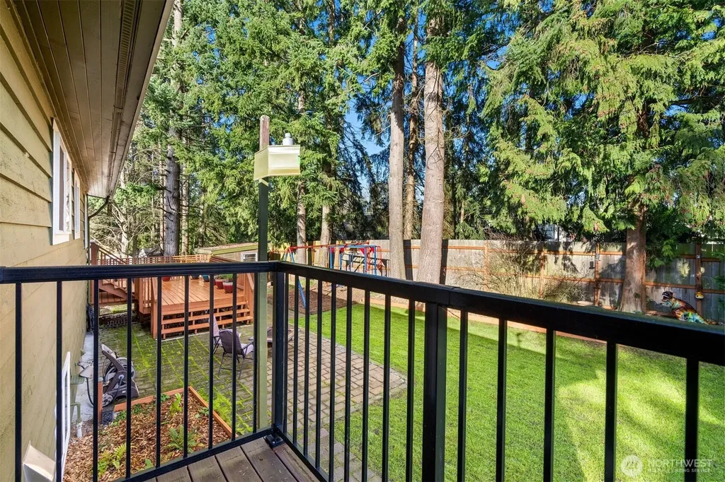 6427 182nd Place SW Lynnwood WA 98037