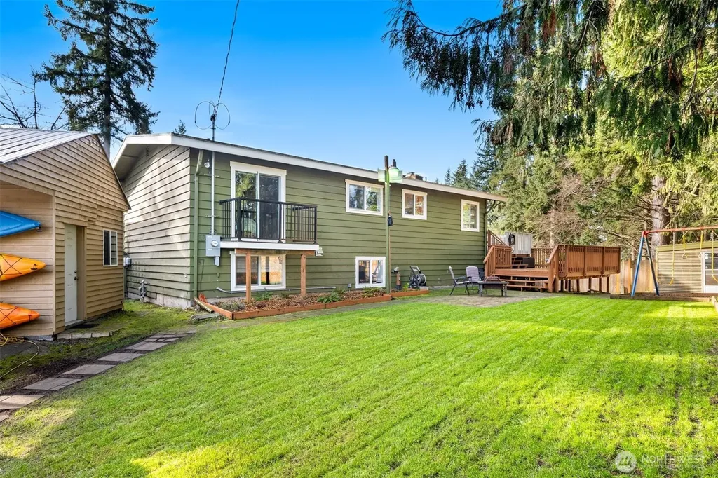 6427 182nd Place SW Lynnwood WA 98037