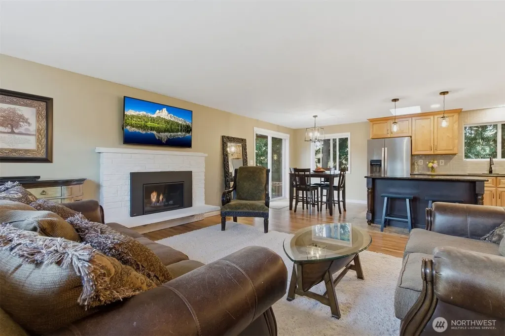 6427 182nd Place SW Lynnwood WA 98037