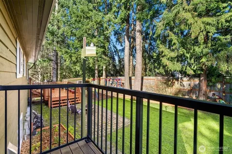 6427 182nd Place SW Lynnwood WA 98037