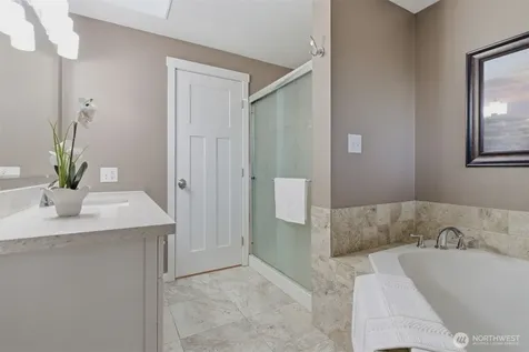 6427 182nd Place SW Lynnwood WA 98037