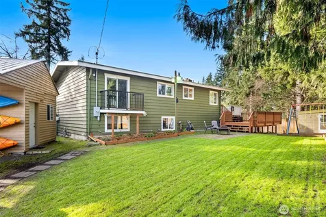6427 182nd Place SW Lynnwood WA 98037