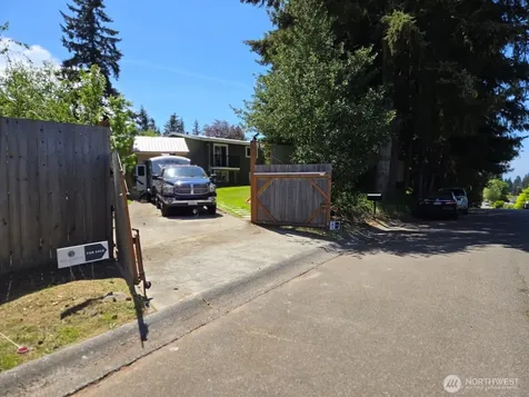 6427 182nd Place SW Lynnwood WA 98037