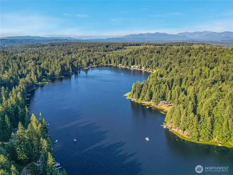 3211 W Ames Lake Drive NE Redmond WA 98053