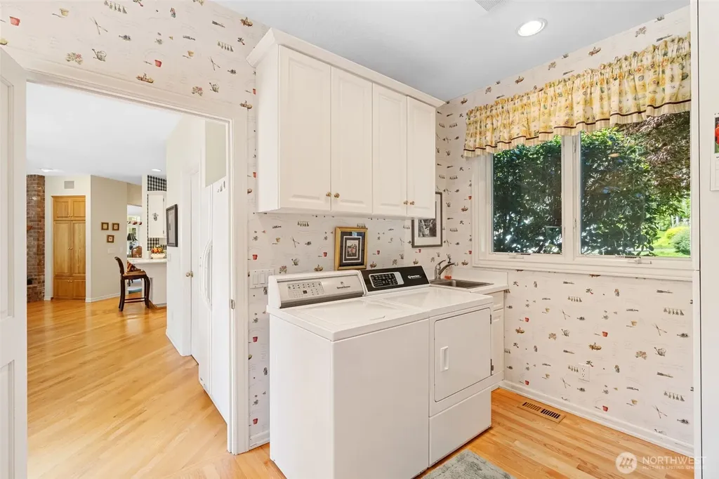 175 Oak Point Drive Chehalis WA 98532