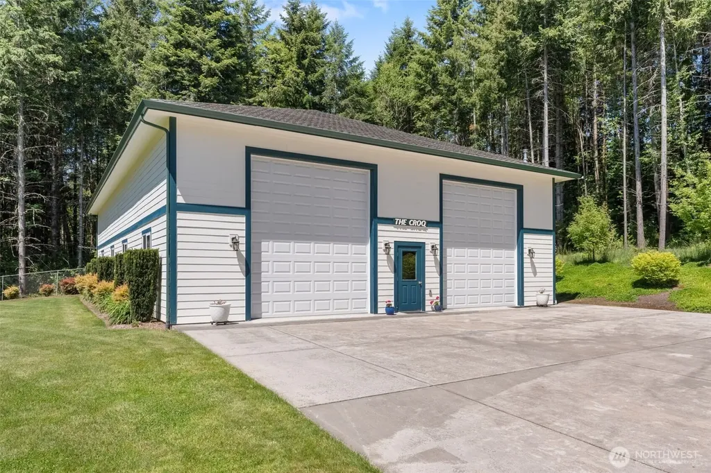 175 Oak Point Drive Chehalis WA 98532