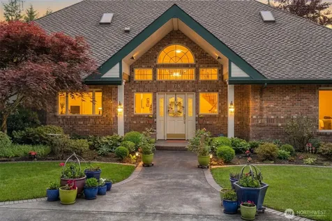 175 Oak Point Drive Chehalis WA 98532
