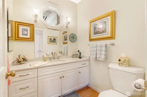 175 Oak Point Drive Chehalis WA 98532
