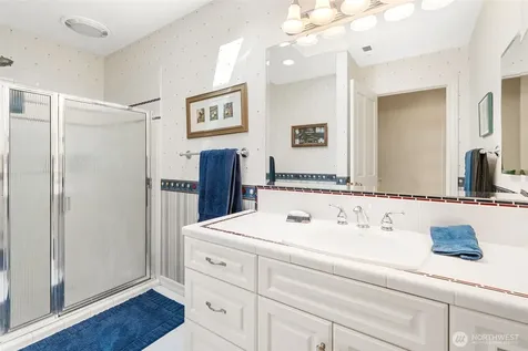 175 Oak Point Drive Chehalis WA 98532