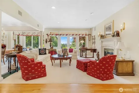 175 Oak Point Drive Chehalis WA 98532