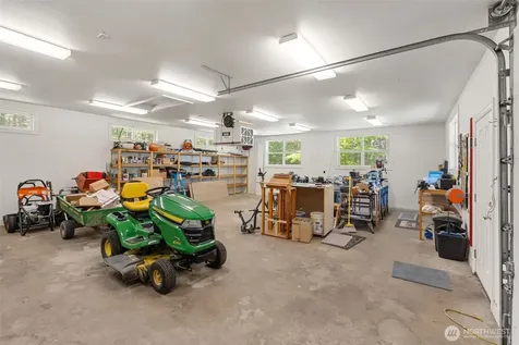 175 Oak Point Drive Chehalis WA 98532