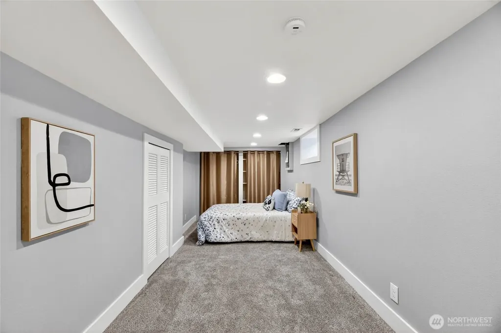 9056 37th Avenue SW Seattle WA 98126