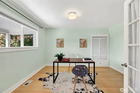 9056 37th Avenue SW Seattle WA 98126