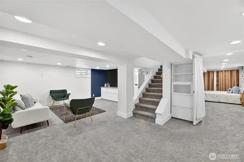 9056 37th Avenue SW Seattle WA 98126